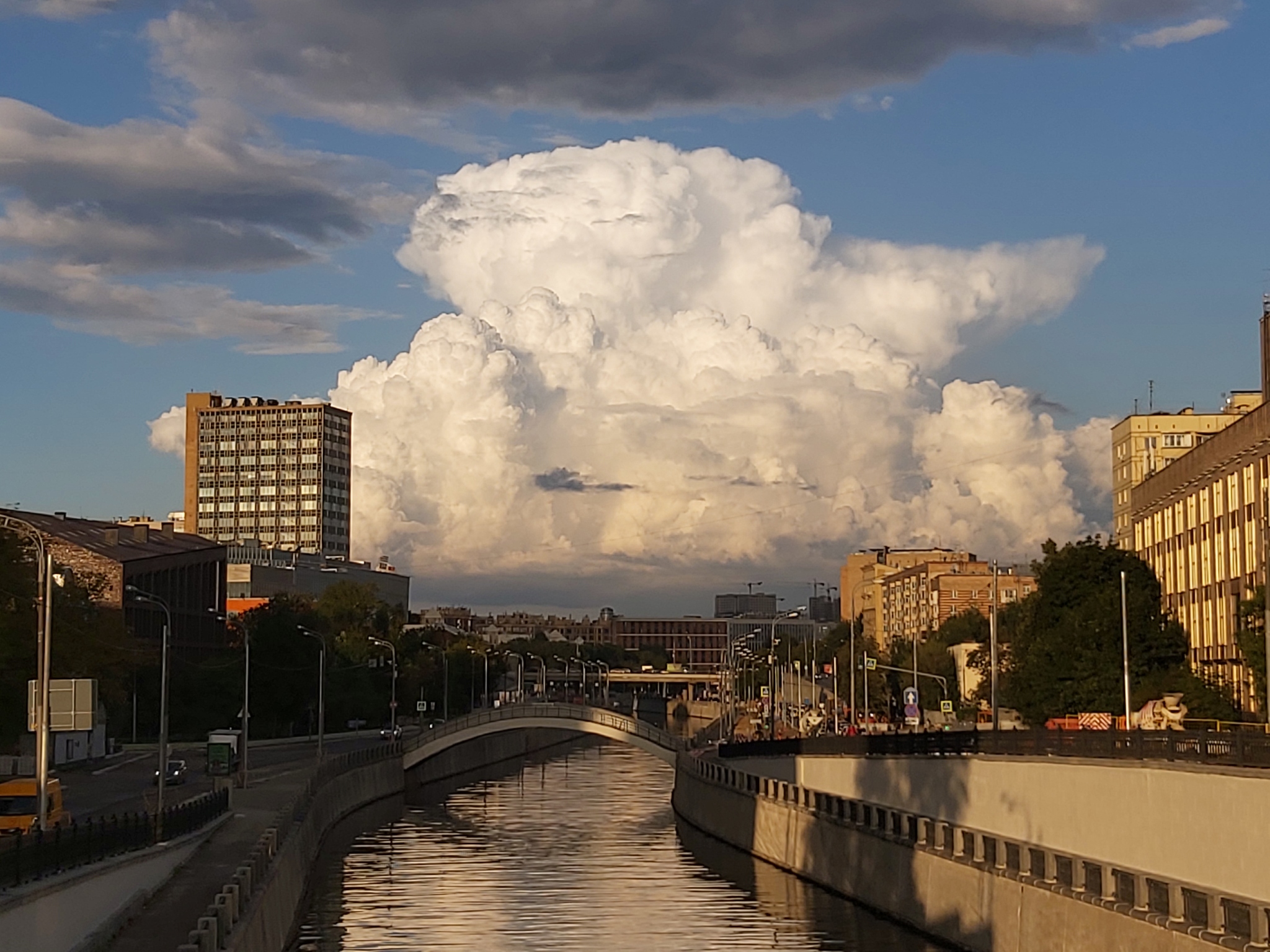 Clouds - My, Moscow, Sky, Clouds, Nature, City walk, River, Architecture, Longpost