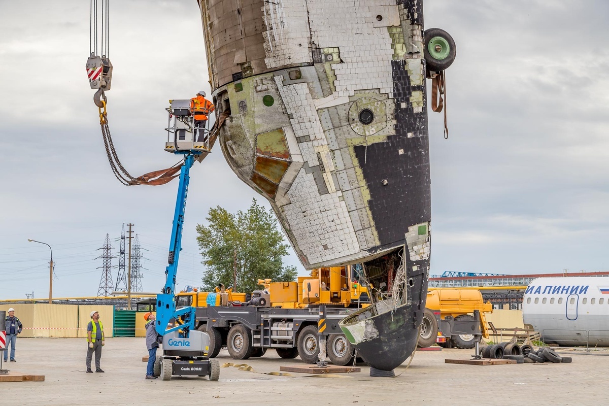 Yesterday, Buran 2.01 landed on Ural soil - My, Aviation, Technics, Space, Made in USSR, Longpost, Energiya-Buran