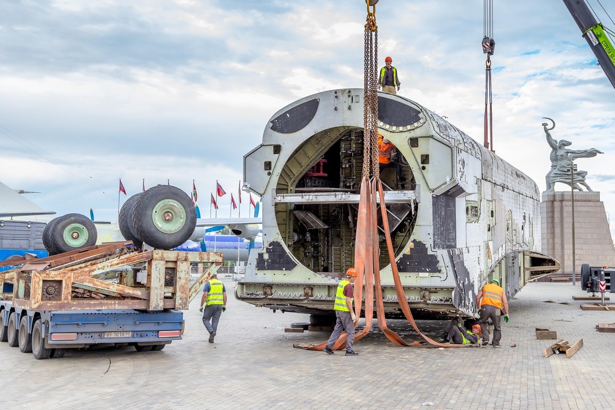 Yesterday, Buran 2.01 landed on Ural soil - My, Aviation, Technics, Space, Made in USSR, Longpost, Energiya-Buran