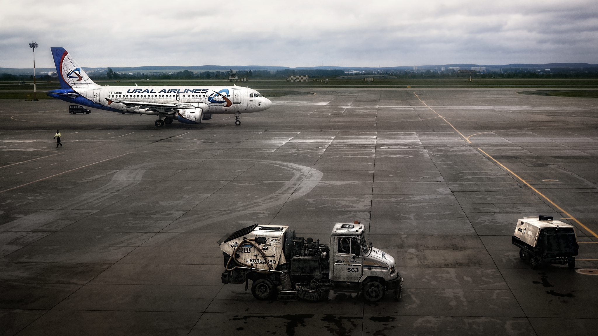 Koltsovo Airport. Kinds - My, The photo, Canon, Street photography, Yekaterinburg, Aviation, civil Aviation, The airport, Transport, Airplane