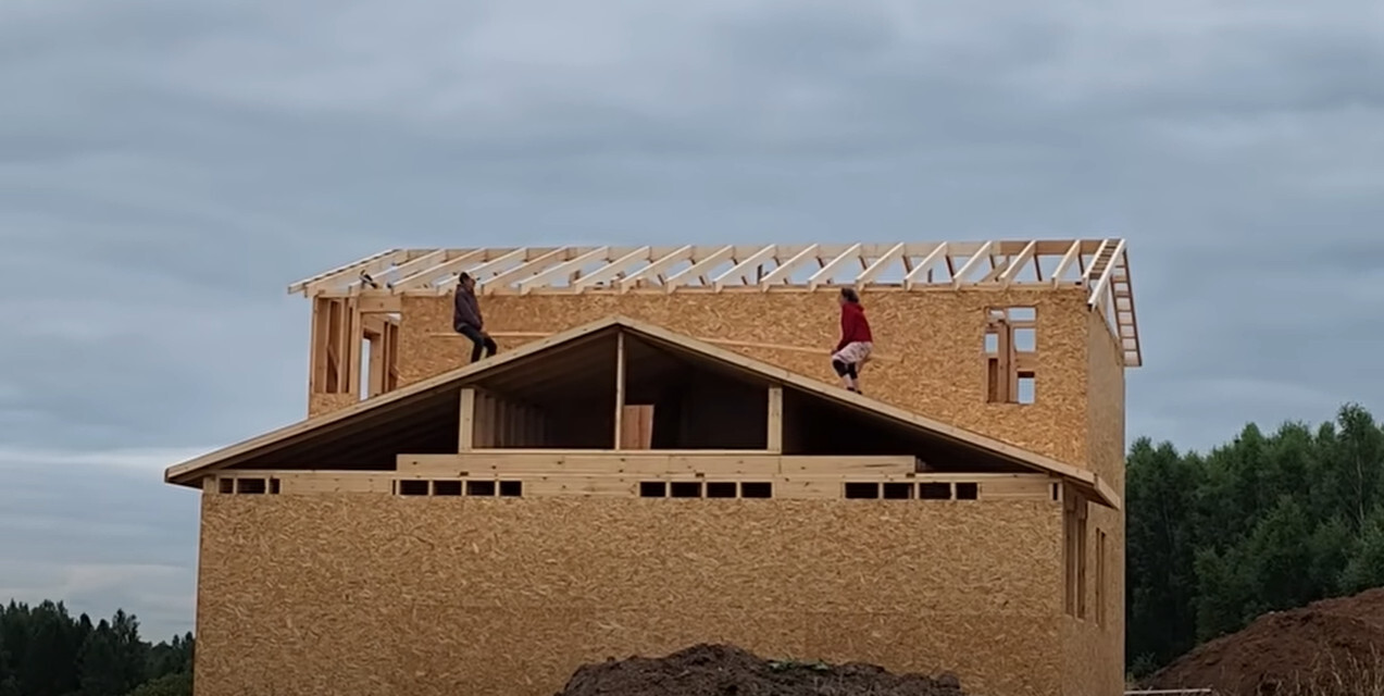 Walls, ground floor, roof, septic tank, thermal insulation, well. Bought a tractor - Russia, Canada, Migrants, Farm, The large family, Immigration, Иностранцы, Home construction, Russia through the eyes of foreigners, Nizhny Novgorod, Bloggers, Frame house, Frame construction, Screenshot, Ground floor, Roof, Tractor, Septic tank, Heat insulation, Drilling of the wells, Video, Youtube, YouTube (link), Longpost