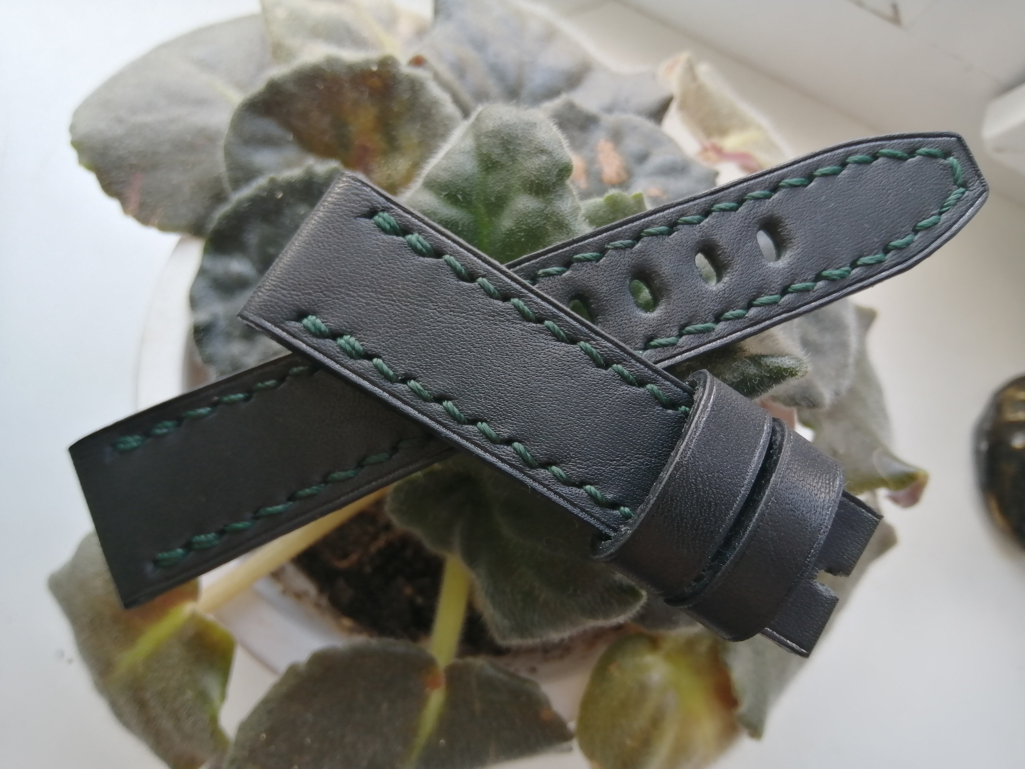 Watch strap, black with green stitching. Strap 22mm - My, Accessories, Needlework without process, Strap, Watch strap, Voronezh, Tambov, Hand seam, With your own hands, Longpost