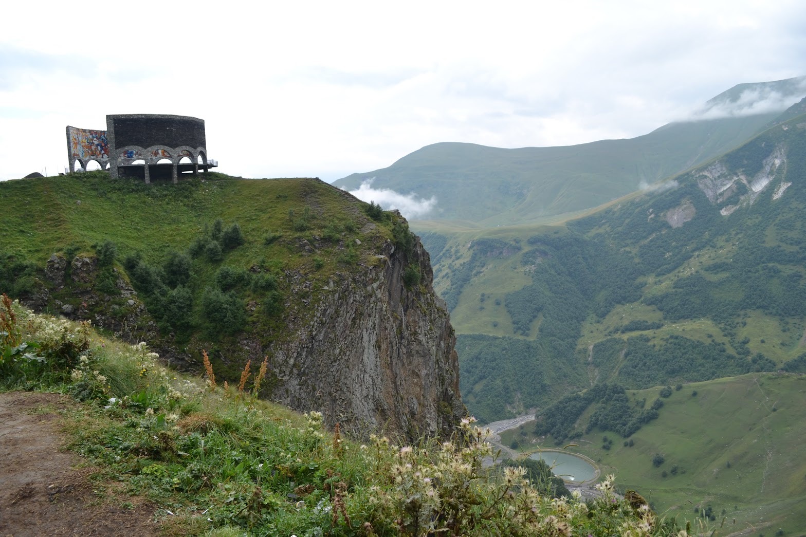 Reply to the post “Black belt in climbing the upper Lars” - My, The border, Traffic jams, Georgia, Summer, Reply to post, Longpost