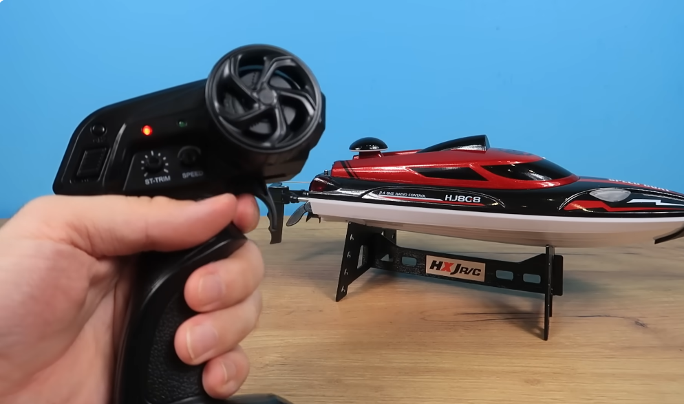 Inexpensive speedboat HJ 808 from AliExpress: Test drive and underwater adventures - My, Chinese goods, AliExpress, Products, Toys, Boat, Radio controlled models, Longpost