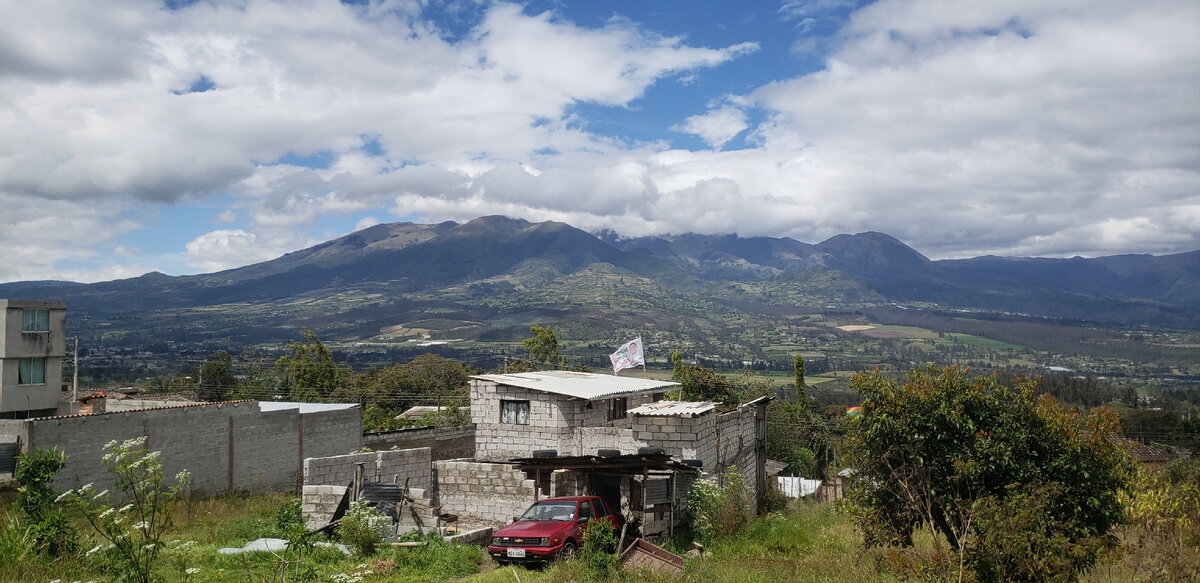 Solo cycling expedition across South America. Part 2 Ecuador. Chapter 40. Kayambe - My, Travels, A bike, Bike trip, South America, Cafe, Solo travel, Ecuador, Andes, The mountains, Road, Breaking Bad, Longpost