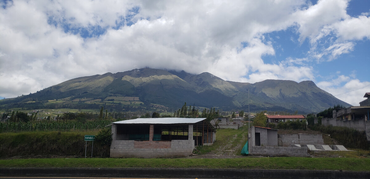 Solo cycling expedition across South America. Part 2 Ecuador. Chapter 40. Kayambe - My, Travels, A bike, Bike trip, South America, Cafe, Solo travel, Ecuador, Andes, The mountains, Road, Breaking Bad, Longpost