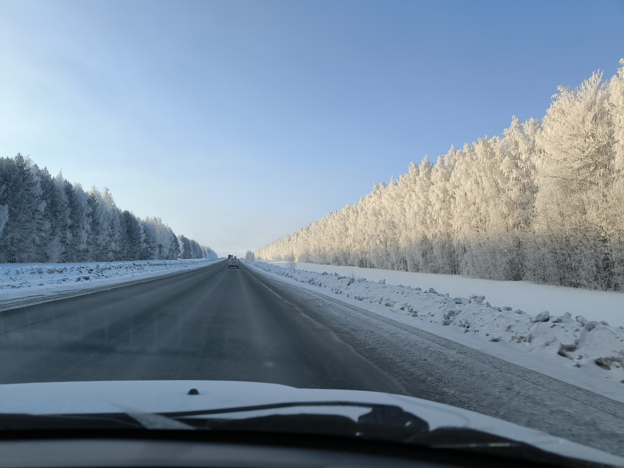 Trip Ufa-Izhevsk-Ufa. Winter 2024 - My, Drive, dawn, Izhevsk, Ufa, Mobile photography, Winter, Forest, Nature, Road, Temple, Frost, freezing, The sun, Longpost