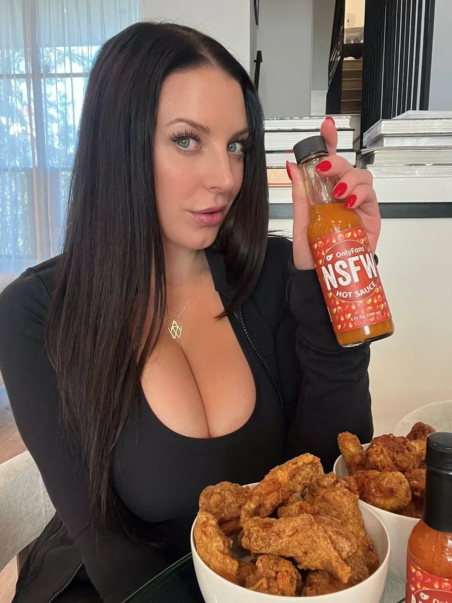 Is it good for barbecue? - Images, Humor, Girls, Food, Sauce, It seemed, Onlyfans, Question, Fresh, Angela White