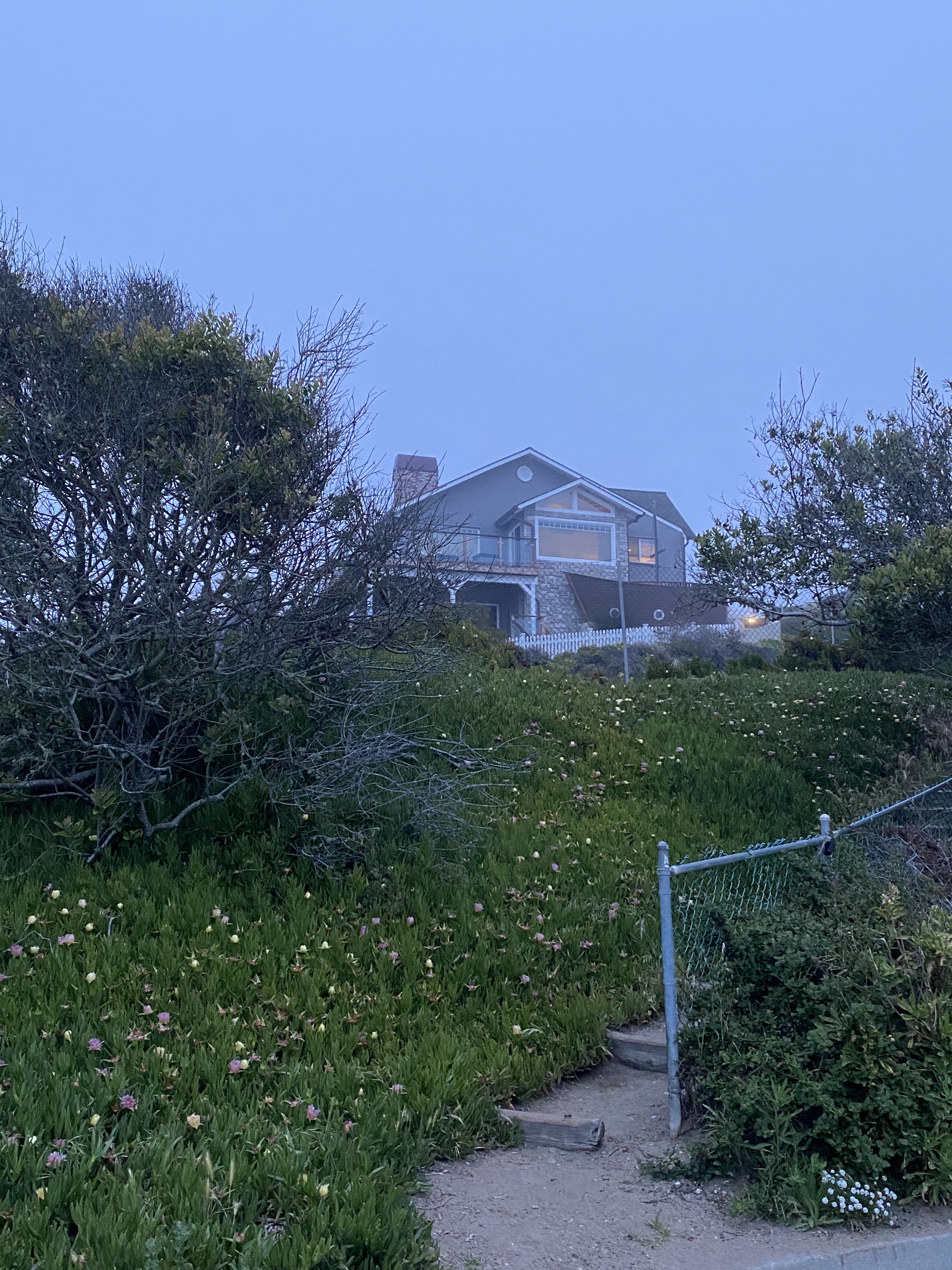 Cozy town near the Pacific Ocean two hours drive from Hollister, California - My, Ocean, Pacific Ocean, California, USA, beauty, Video, Vertical video, Longpost