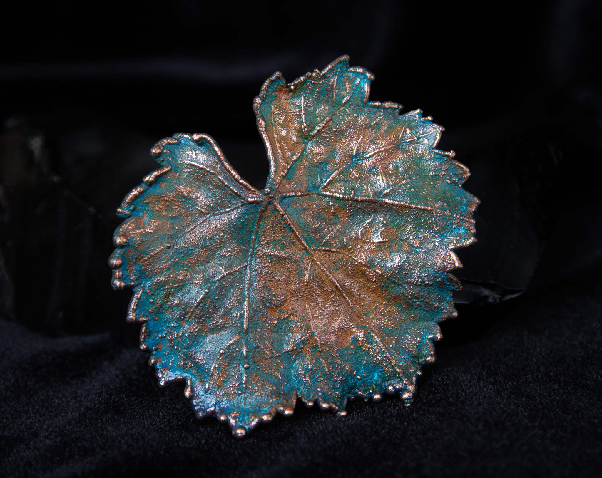 3.2 Patinas and more - My, Manufacturing, Needlework with process, Copper, Leaves, Decoration, Copper jewelry, Gilt, Greening, Patina, Bijouterie, Video, Vertical video, Longpost