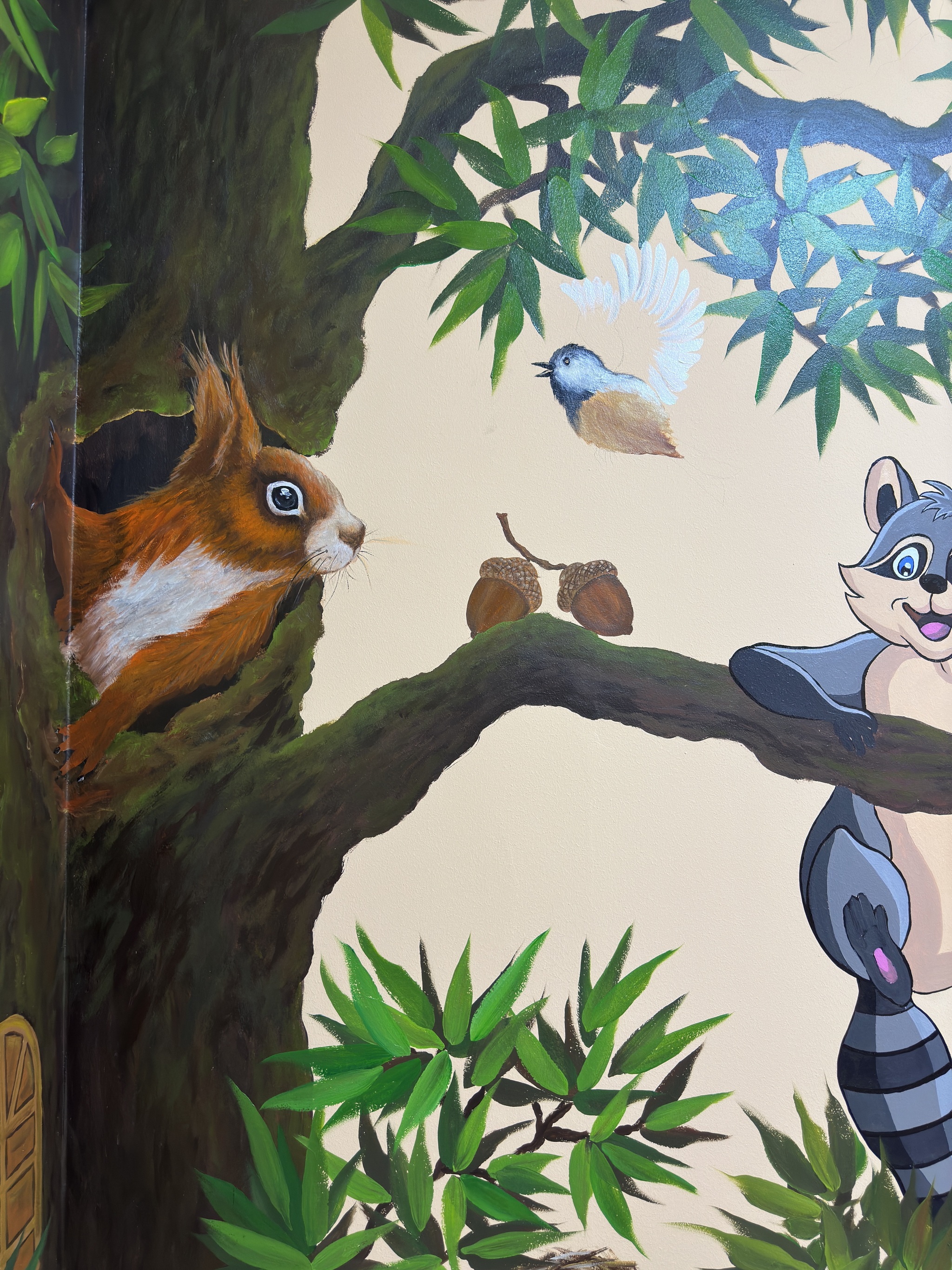 Painting a children's corner - My, Handmade, Painting, Creation, Creative people, Longpost, Artist, Art, Wall painting, Fairy-tale animals, Raccoon, Owl, Acrylic, Video, Vertical video