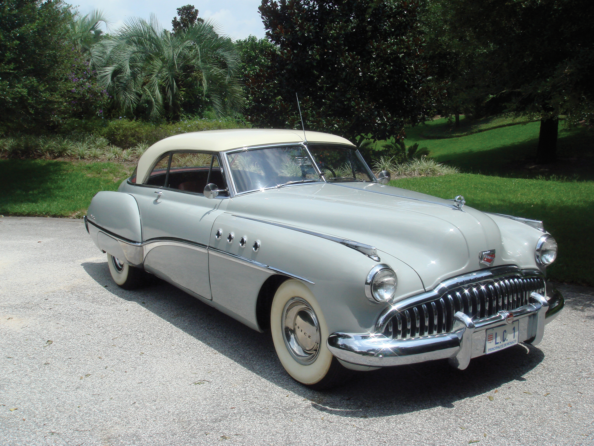 Buick Roadmaster Riviera - Retro car, Car history, 1949, Buick