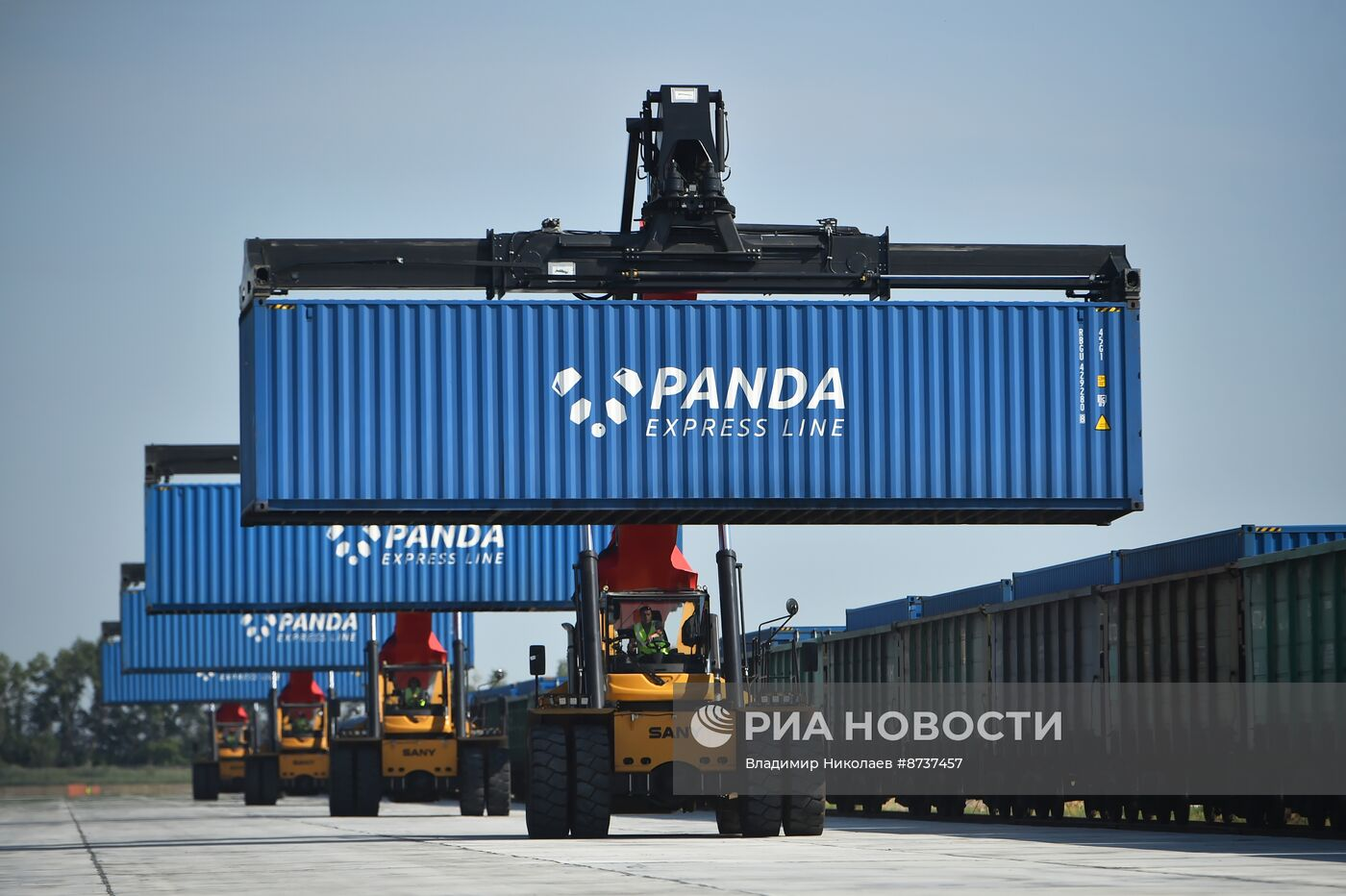 Continuation of the post “The largest logistics center in the Urals was opened near Yekaterinburg for 5.4 billion (a total of 12 billion rubles will be invested there)” - news, Russia, Logistics, Yekaterinburg, Railway, Container, Longpost, China, Sdelanounas ru, Novosibirsk, Reply to post