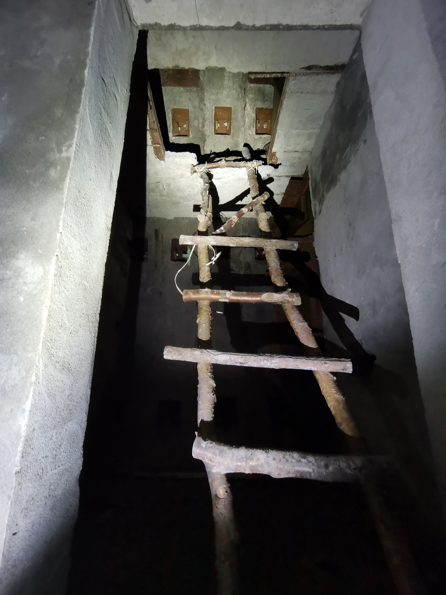 A two-story bunker in the middle of a forest in northern Russia. Unfinished USSR era - Bunker, Military, Made in USSR, Abandoned, Yandex Zen, Yandex Zen (link), Longpost