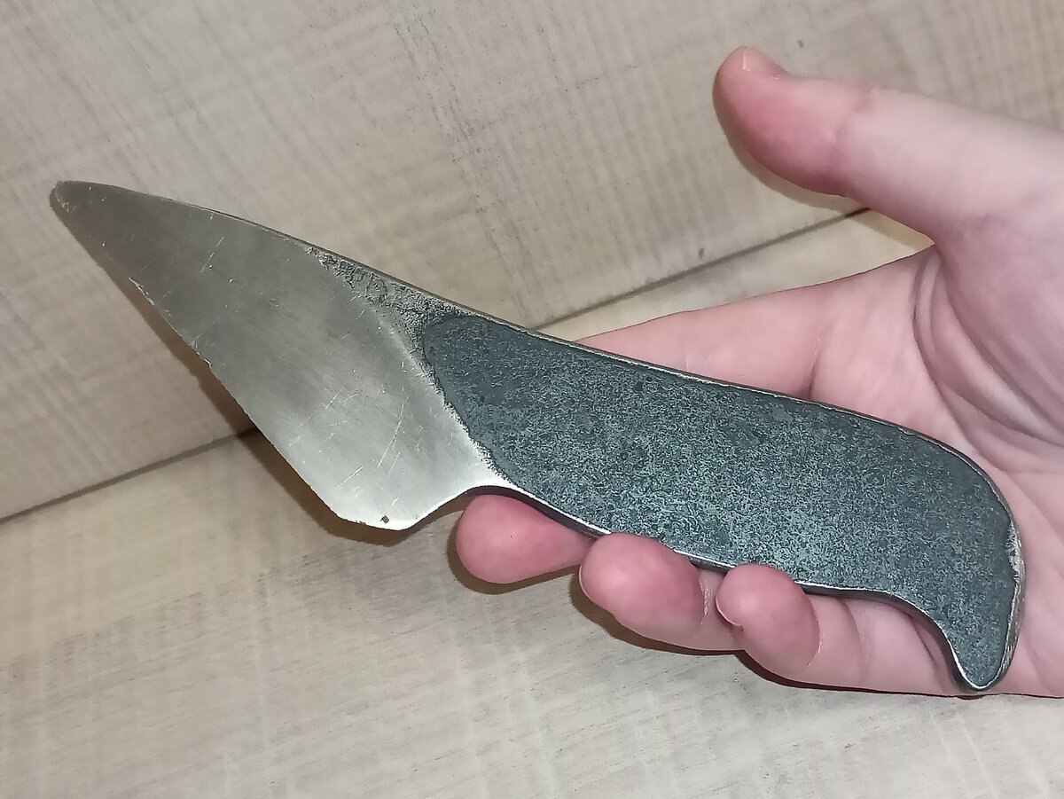 Knife from a diesel locomotive valve - homemade from the USSR - My, Knife, Tools, Repair, Valve, Locomotive, the USSR, Made in USSR, Homemade, Welding, Carpenter