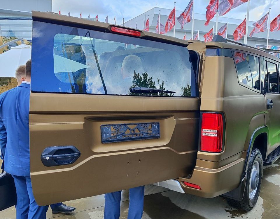 The Arzamas Machine-Building Plant (AMZ) plans to launch mass production of the Kombat SUV based on the Sobol NN 4x4 by 2027 - Transport, Motorists, Russian production, Auto, Link, Telegram (link), Longpost