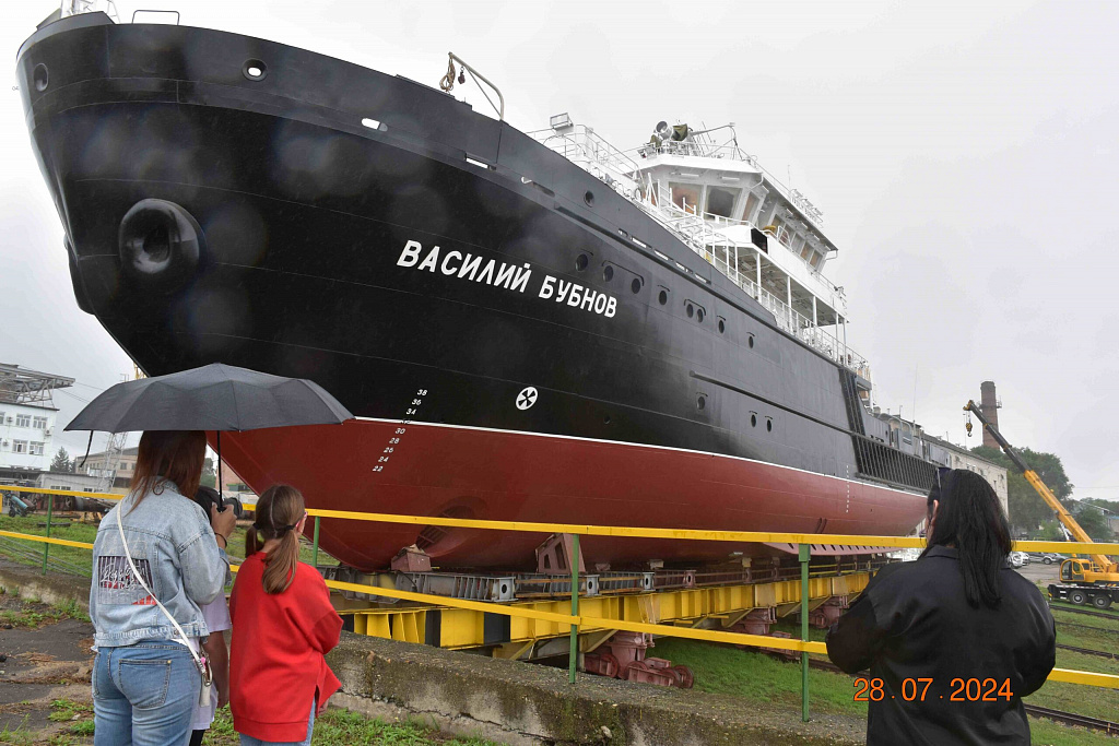 In Blagoveshchensk, the new MGS “Vasily Bubnov” of project 19910 was launched for the Russian Navy - news, Russia, Sdelanounas ru, Shipbuilding, Blagoveshchensk, Navy, Pacific Fleet, launching, Amur region, Дальний Восток, Video, Video VK, VKontakte (link), Longpost, Politics