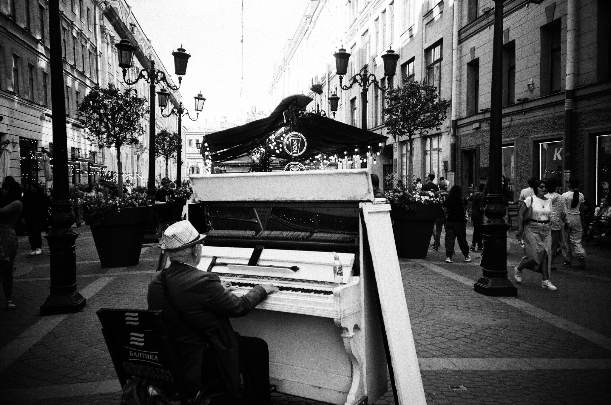 Санкт-Петербург, Малая Садовая - Моё, Фотография, Пленочные фотоаппараты, Черно-белое фото, Санкт-Петербург