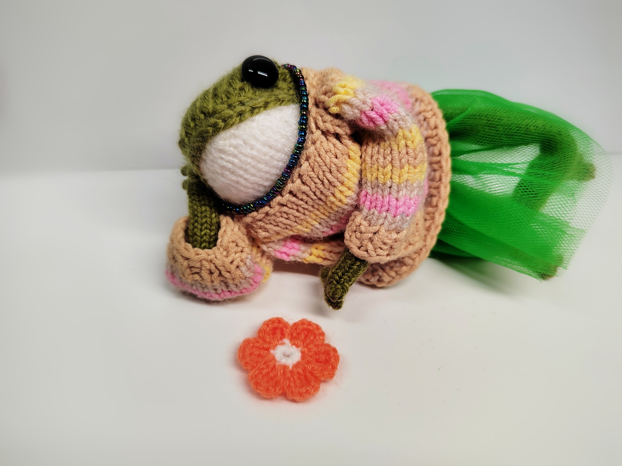 Frog Svetlana - My, Handmade, Vertical video, Art, Creation, Needlework without process, Knitting, Frogs, Knitting, Toys, Princess Frog, Toad, Video, Longpost, Amigurumi