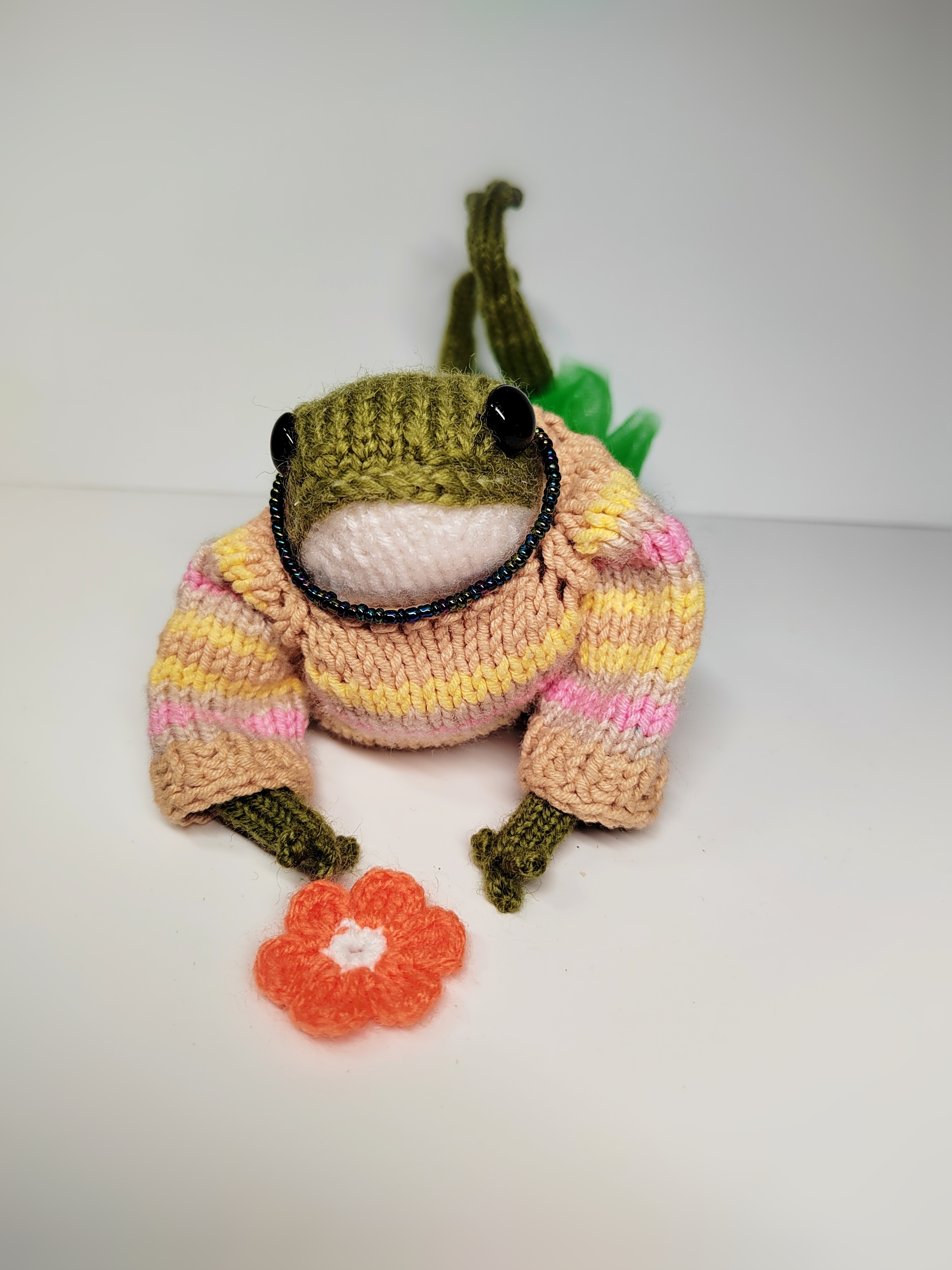 Frog Svetlana - My, Handmade, Vertical video, Art, Creation, Needlework without process, Knitting, Frogs, Knitting, Toys, Princess Frog, Toad, Video, Longpost, Amigurumi