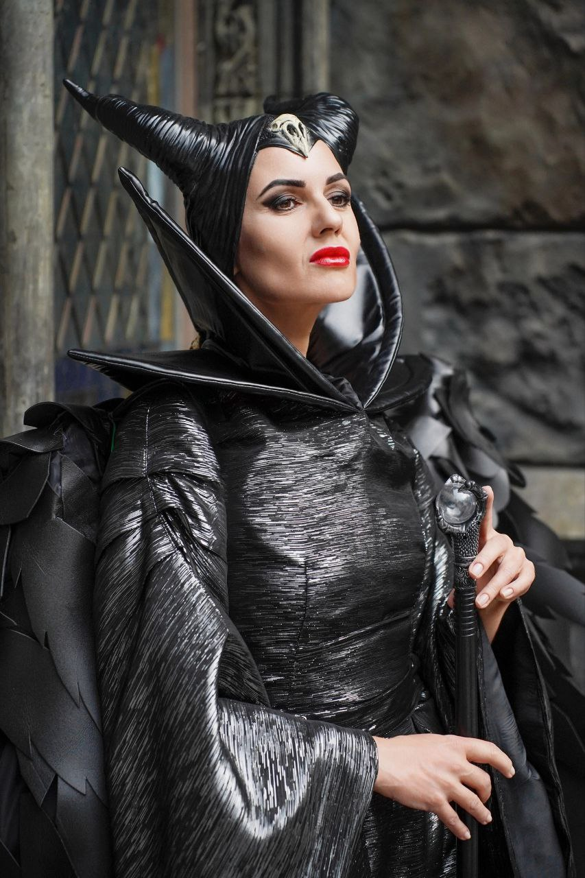 Cosplay Maleficent - beauty, Vertical video, Girls, Cosplay, The photo, Cosplayers, Walt disney company, Costume, Lock, PHOTOSESSION, Fashion model, Longpost