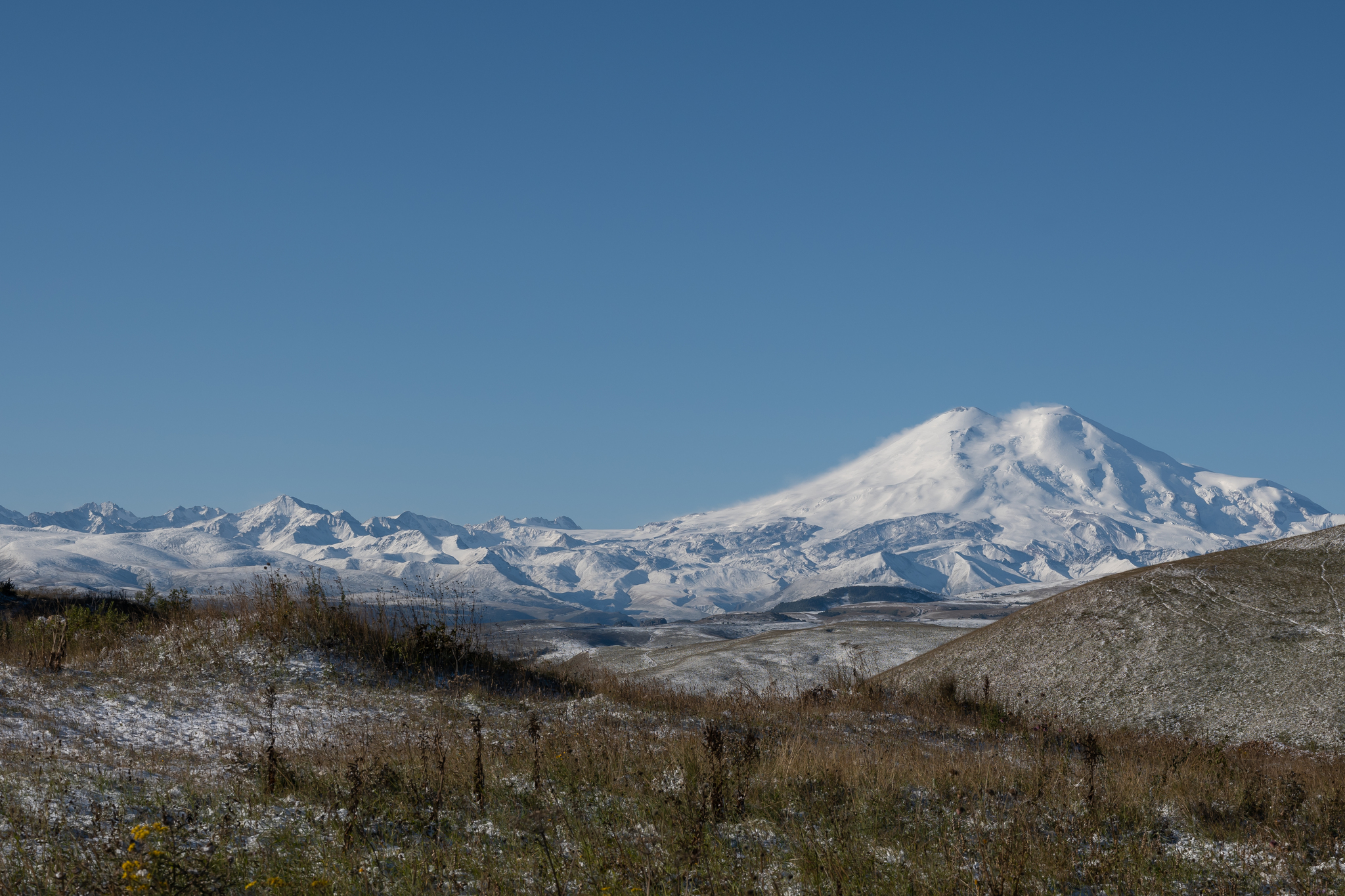 September 10, 2023 just outside Kislovodsk. Snow o_O!!! - My, The mountains, Caucasus mountains, Caucasian Mineral Waters, Elbrus, Snow, Jily-Su, Longpost