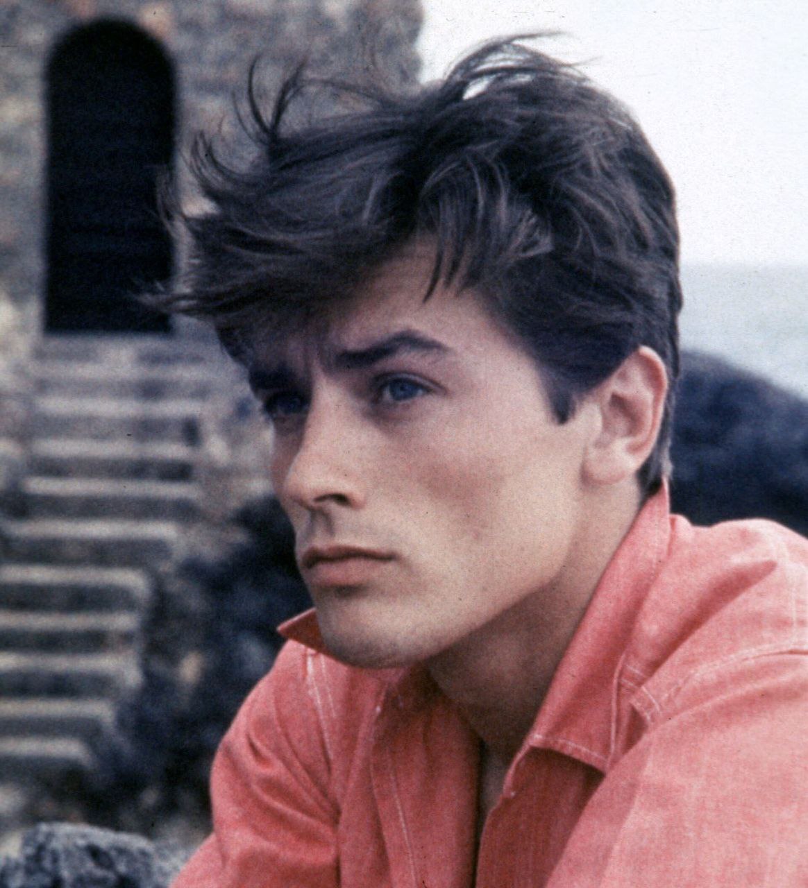 Alain Delon died at the age of 88 - Death, Actors and actresses, Alain Delon, Mourning, Sadness, Negative, Obituary