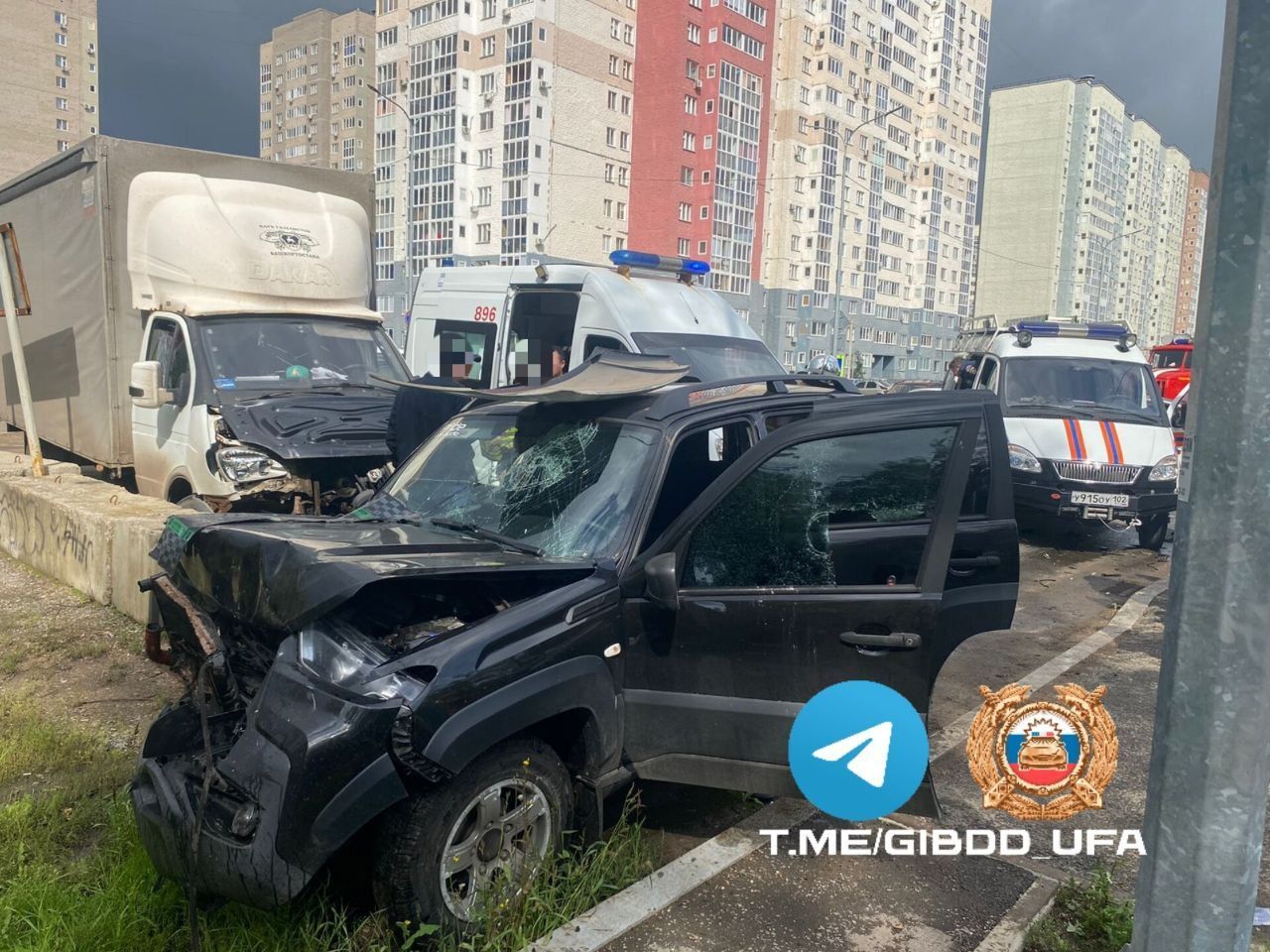 Ufa Inors: accident on Lesunov - Road accident, Ufa, Inors, Video, Soundless, Vertical video, Telegram (link), Yaplakal (link), Longpost