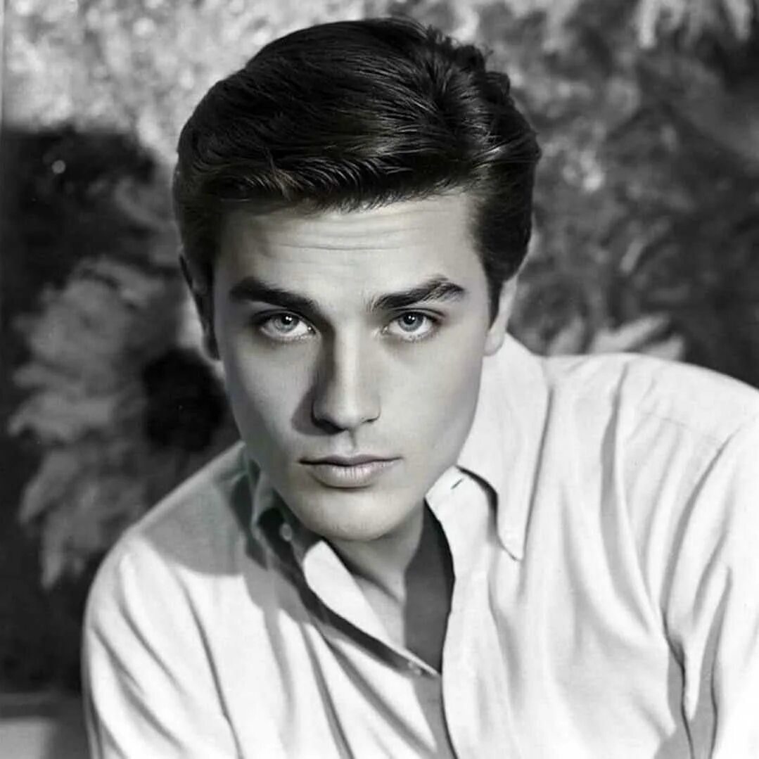 Too beautiful - Alain Delon, Actors and actresses, Handsome men, Movies, Obituary