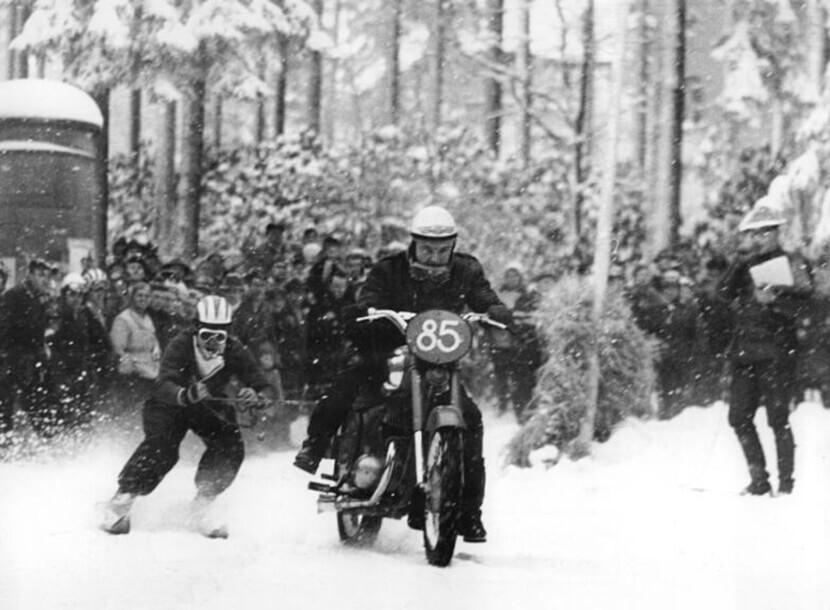 Skier with a motor: what is skioring - My, Useful, Moto, Motorcyclists, Speed, Transport, Sport, Motorcycling, Olympic Games, Informative, Skyyoring, Entertainment, How it was, Skiers, Extreme, Engine, Motorcycle season, Winter, Driver, USA, the USSR, Longpost