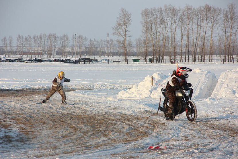 Skier with a motor: what is skioring - My, Useful, Moto, Motorcyclists, Speed, Transport, Sport, Motorcycling, Olympic Games, Informative, Skyyoring, Entertainment, How it was, Skiers, Extreme, Engine, Motorcycle season, Winter, Driver, USA, the USSR, Longpost