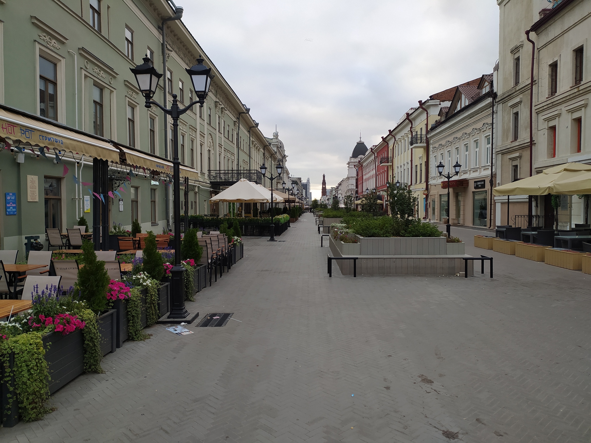 Kazan, Bauman street at 05 o'clock in the morning - My, Kazan, Tatarstan, Bauman Street, Deserted, Longpost, Saturday