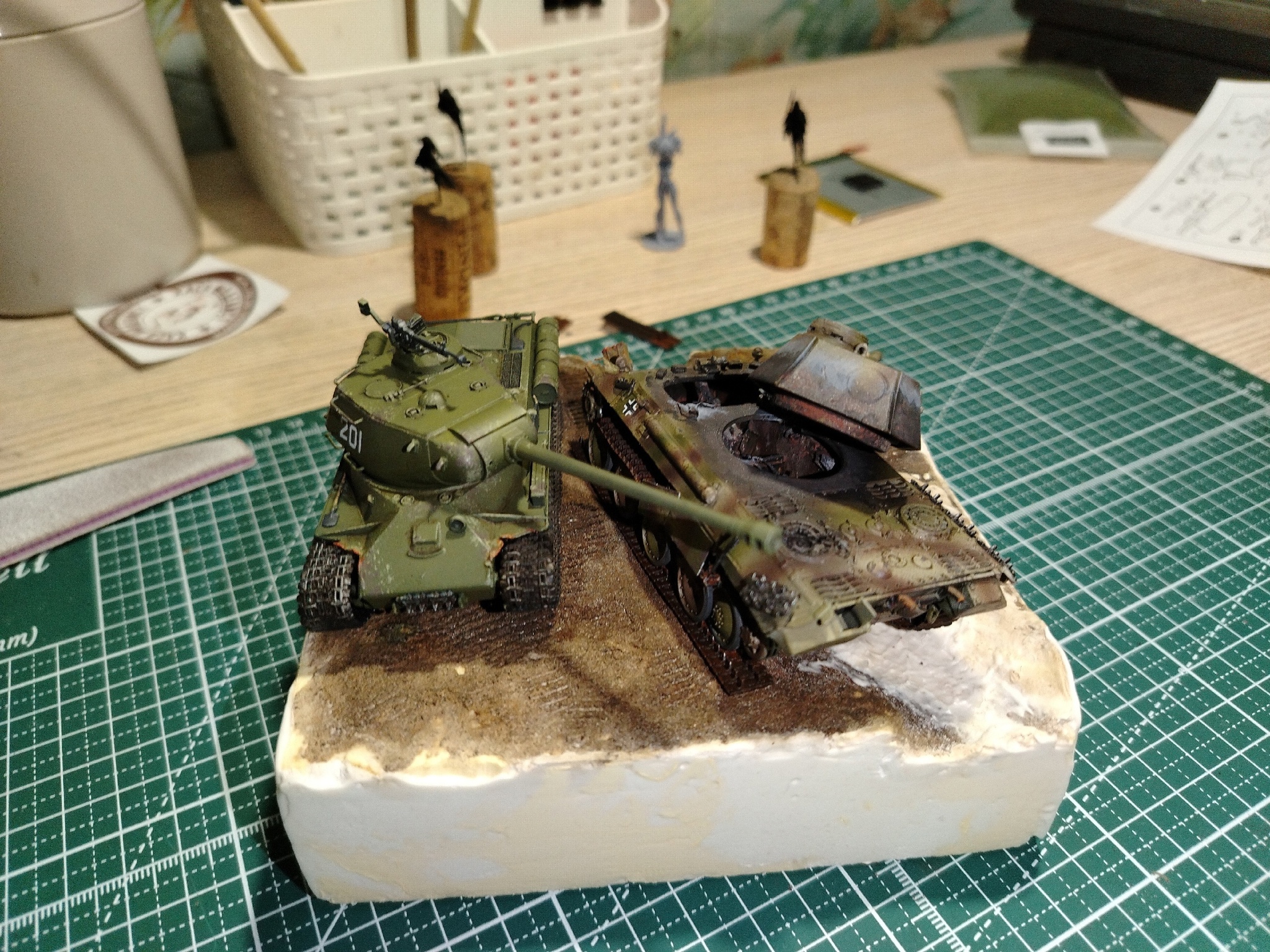 The roads of victory - My, Collecting, Stand modeling, Scale model, Modeling, Military equipment, The Second World War, Panther, Tanks, Diorama, Miniature, Painting miniatures, Longpost