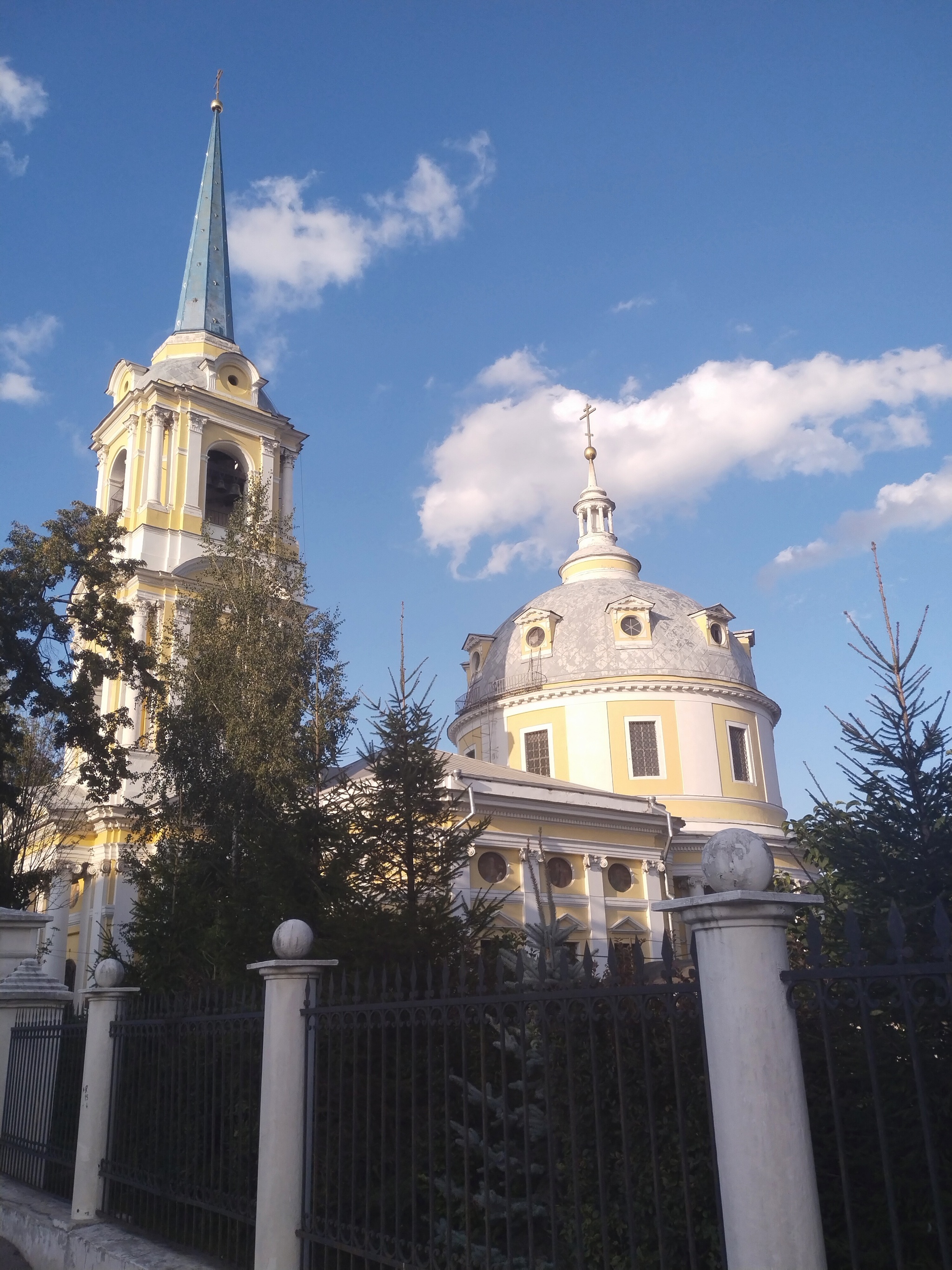 Temple of the Ascension on the Pea Field - My, Temple, Moscow, Church, Mobile photography, Architecture, Longpost