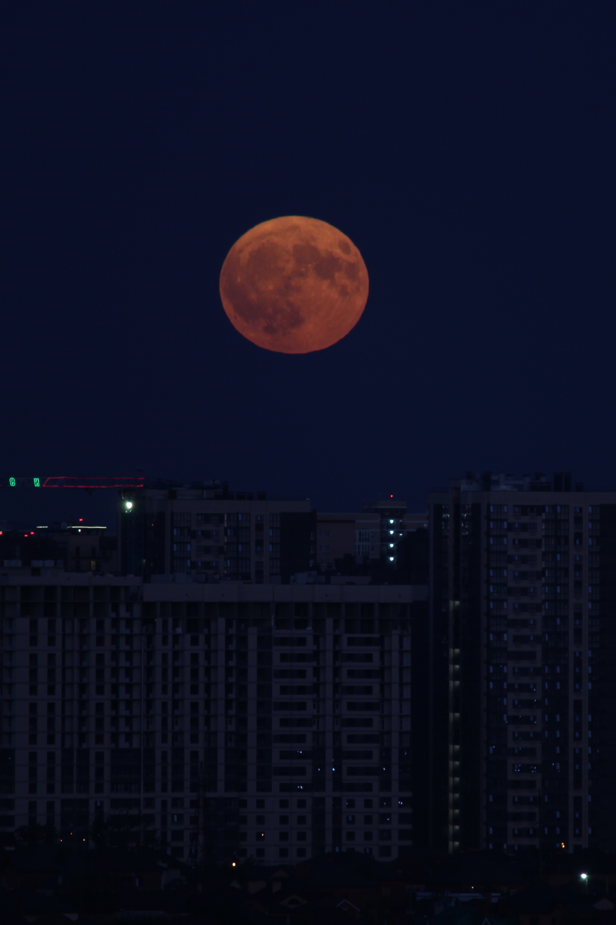 Sturgeon Moon Rising - My, Full moon, moon, Super moon, Таймлапс, Blue Moon, Video, Vertical video, Longpost