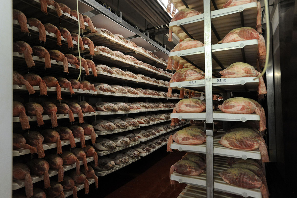 How to make prosciutto in Parma - Production, How is it done, Ham, Prosciutto, Longpost