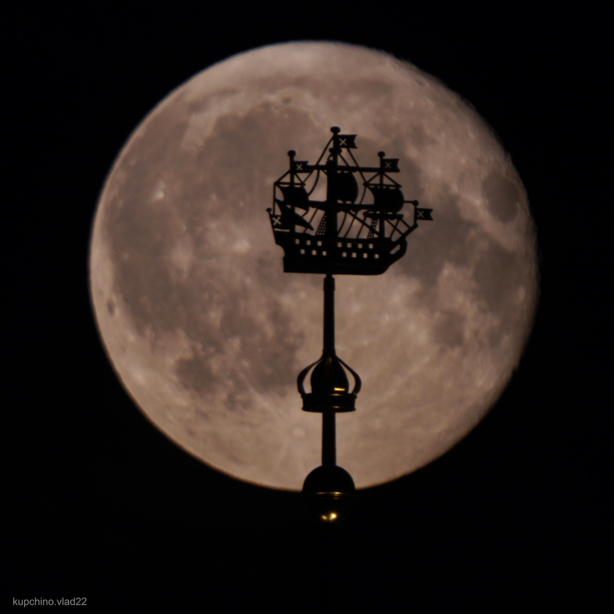 Full moon - My, The photo, Saint Petersburg, moon, Full moon, Longpost