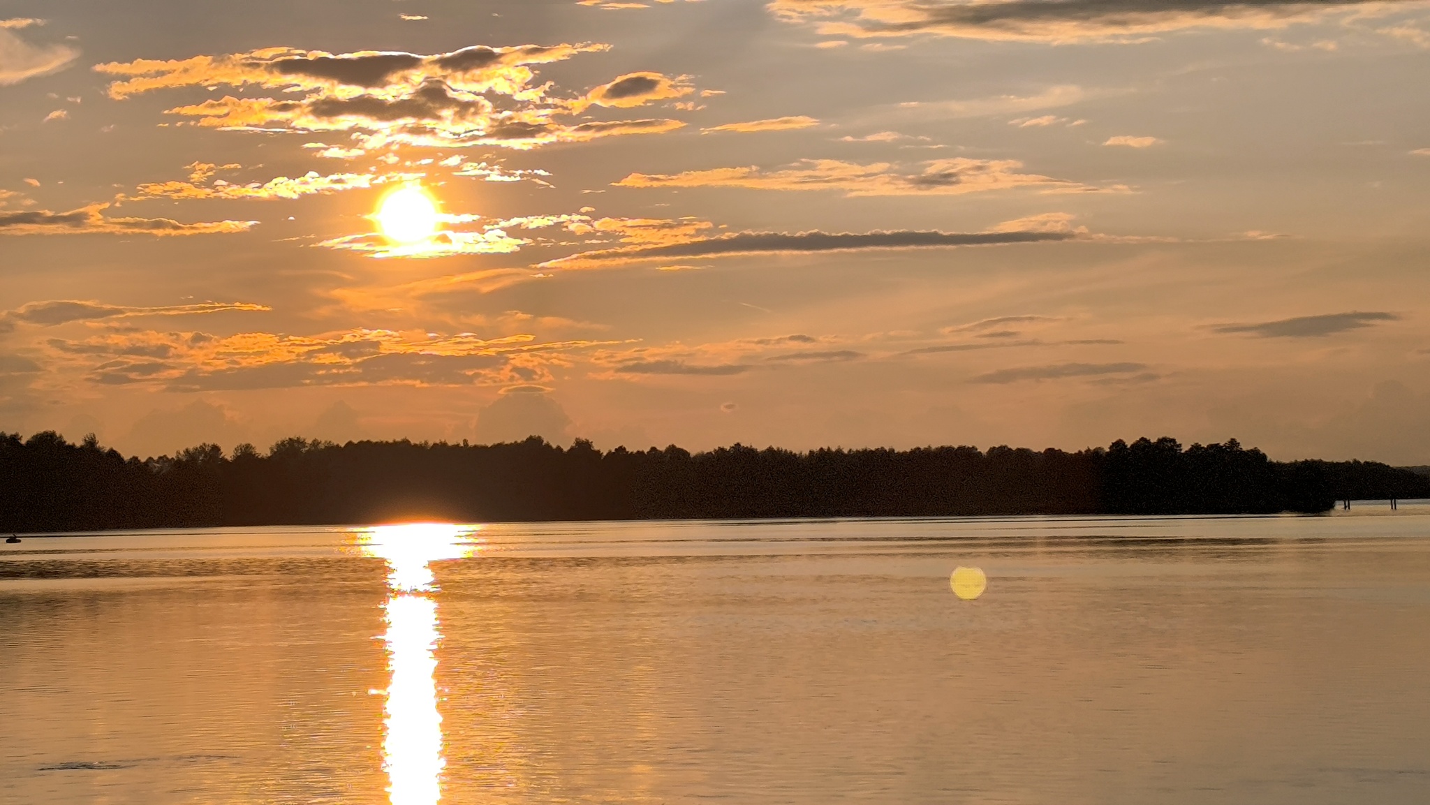 August sunset on the lake - My, Nature, Sunset, Lake, Shatura, Moscow region, Summer, Longpost, Beautiful view, The photo