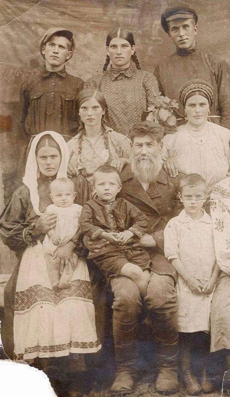 A family of Belarusians from the Mogilev province. Early 20th century - Mogilev, Belarusians, Old photo