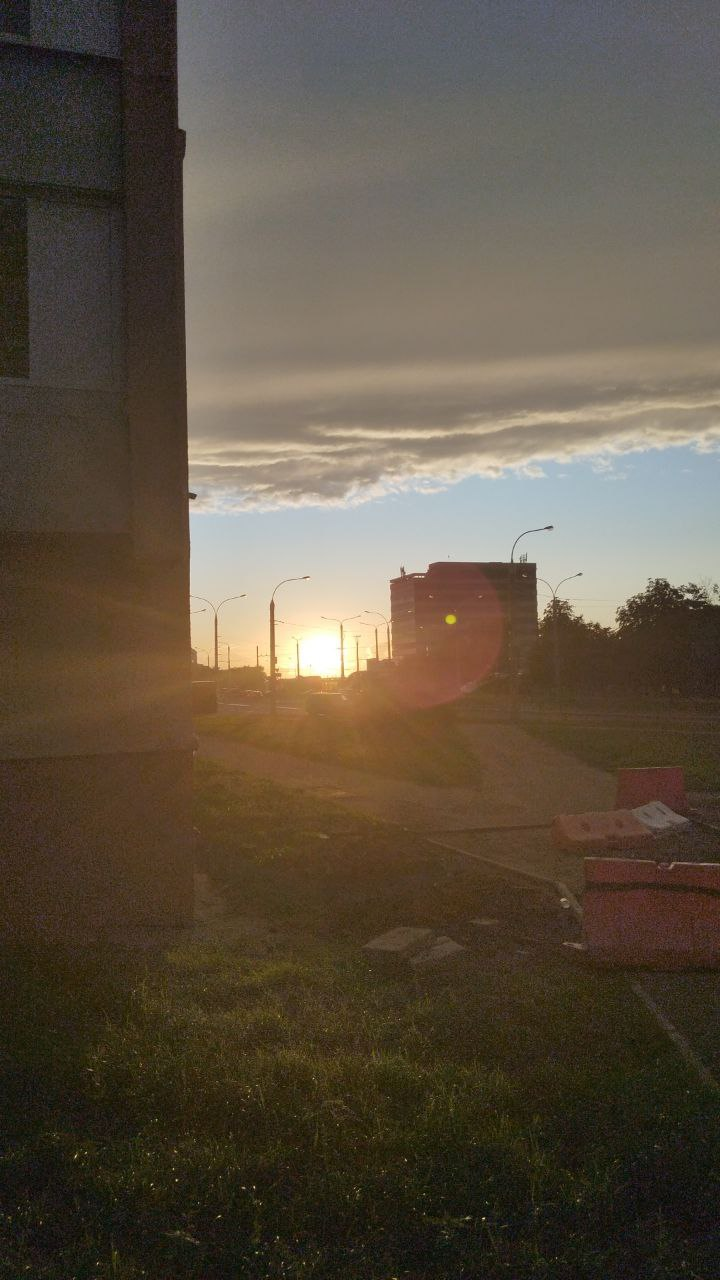 There is beauty and no greatness - My, Minsk, beauty, Sunset, Mobile photography