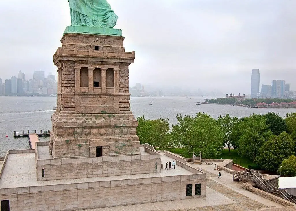 Statue of Liberty. What does it look like inside - My, Statue of Liberty, USA, sights, Art, Video, Soundless, Longpost