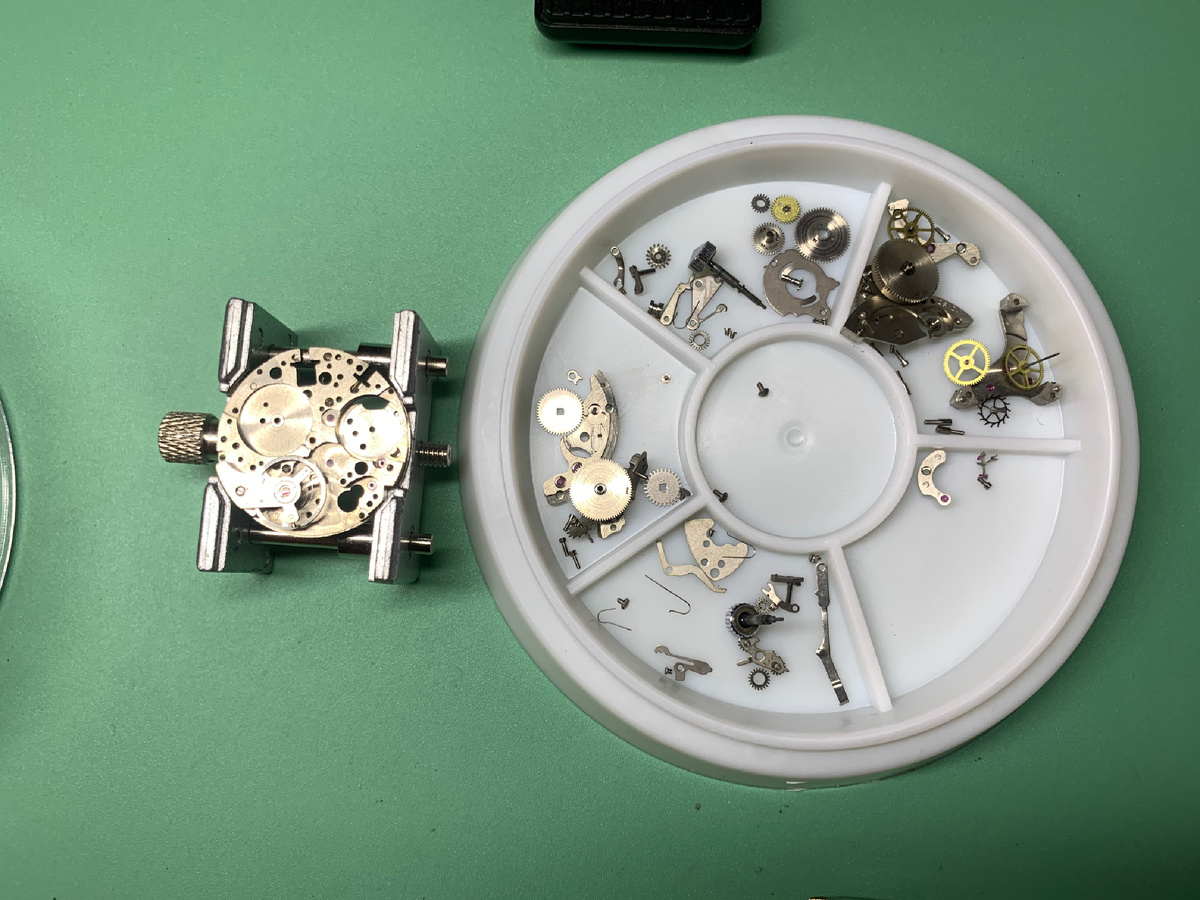 Restoration of the most underrated watches of the USSR! Repair flight 2612 with alarm clock - My, Repair of equipment, Wrist Watch, Repair, Clock, Electrician, the USSR, Flight, Alarm, Mechanical watches, Breaking, Longpost