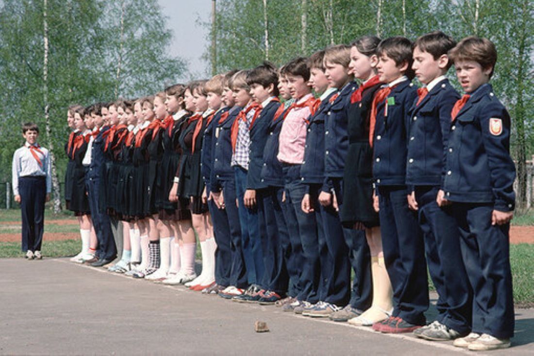 Stay fit - the USSR, School, Made in USSR, School uniform, Pupils, Childhood in the USSR, Black and white photo, Soviet education, Soviet, Childhood memories, 60th, 70th, 80-е, 50th, Memory, История России, Old photo, Film, Telegram (link), Longpost