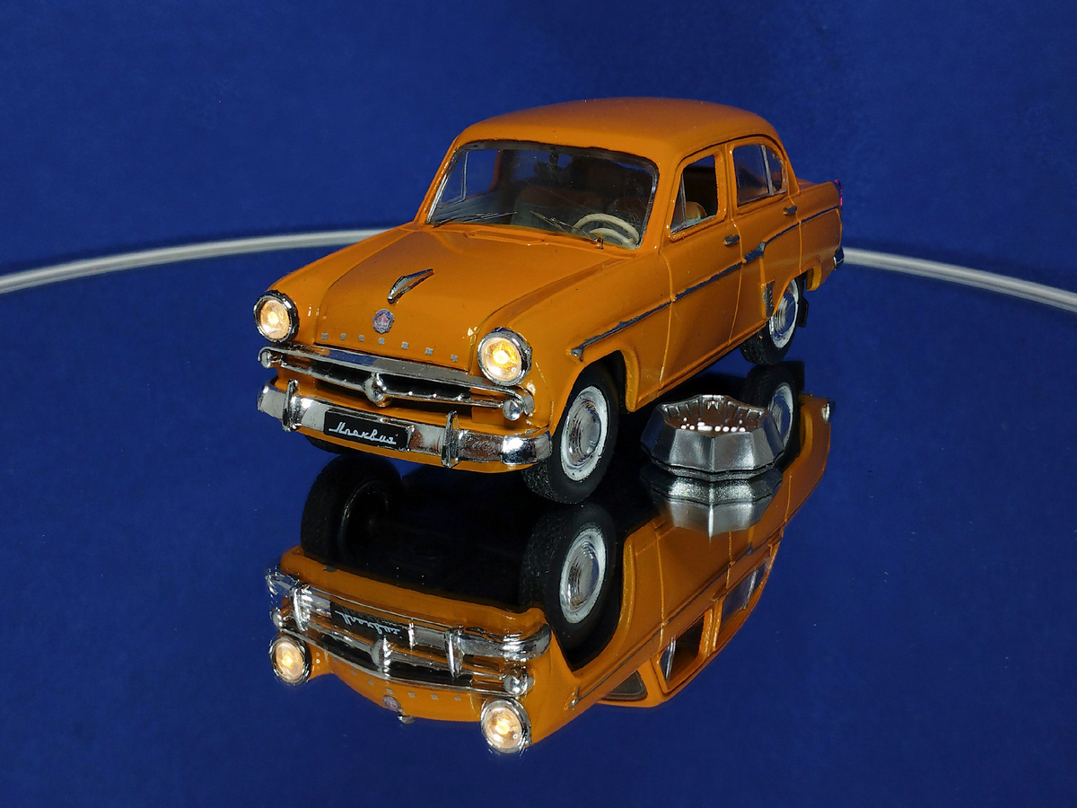 Orange Moskvich-407. How to put a vivid memory on your shelf. Creating a 1:43 scale model with electrification - My, Collecting, Modeling, Scale model, Collection, Moskvich, Mzma, Electrification, Girls, 1:43, Deagostini, Stand modeling, Serzhik Modelist, Painting miniatures, Memories, Longpost