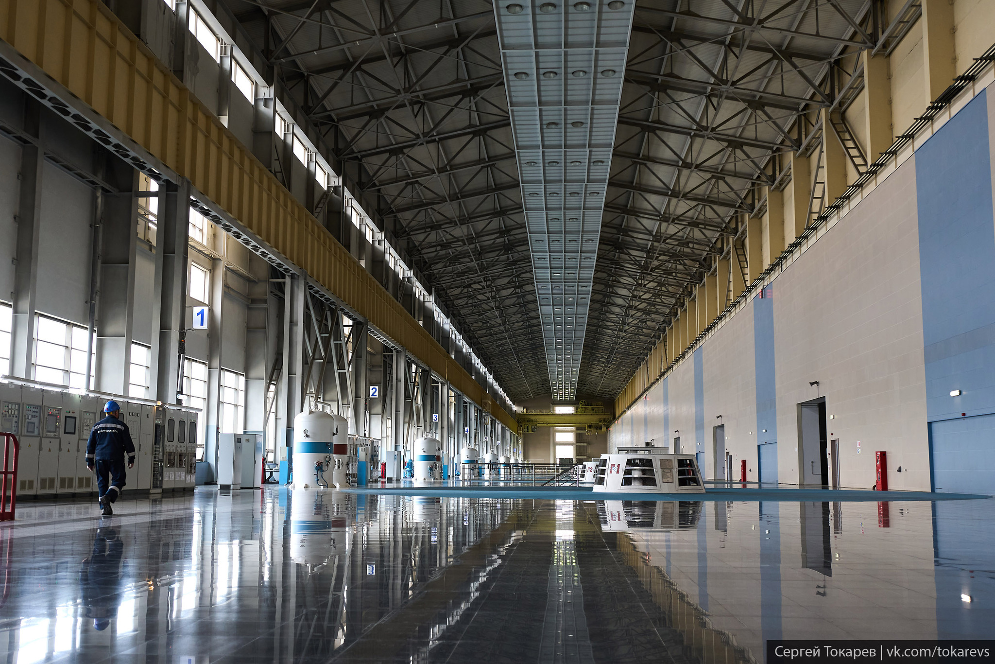 Boguchanskaya hydroelectric power station on the Angara. What it looks like from the outside and from the inside - My, Siberia, Industry, Angara River, Boguchanskaya HPP, Energy (energy production), Krasnoyarsk region, Longpost