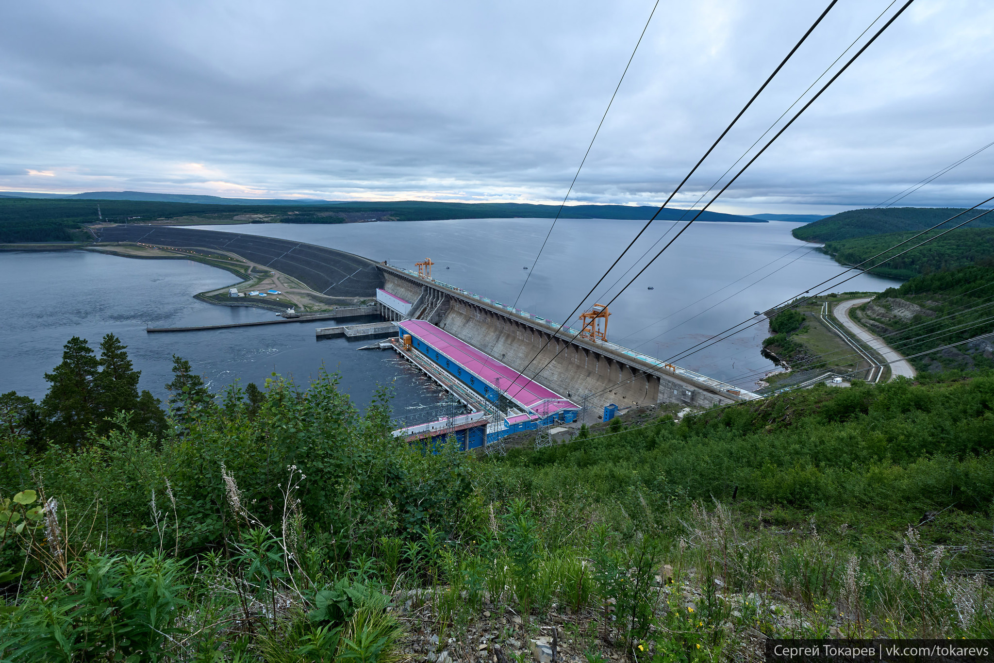 Boguchanskaya hydroelectric power station on the Angara. What it looks like from the outside and from the inside - My, Siberia, Industry, Angara River, Boguchanskaya HPP, Energy (energy production), Krasnoyarsk region, Longpost