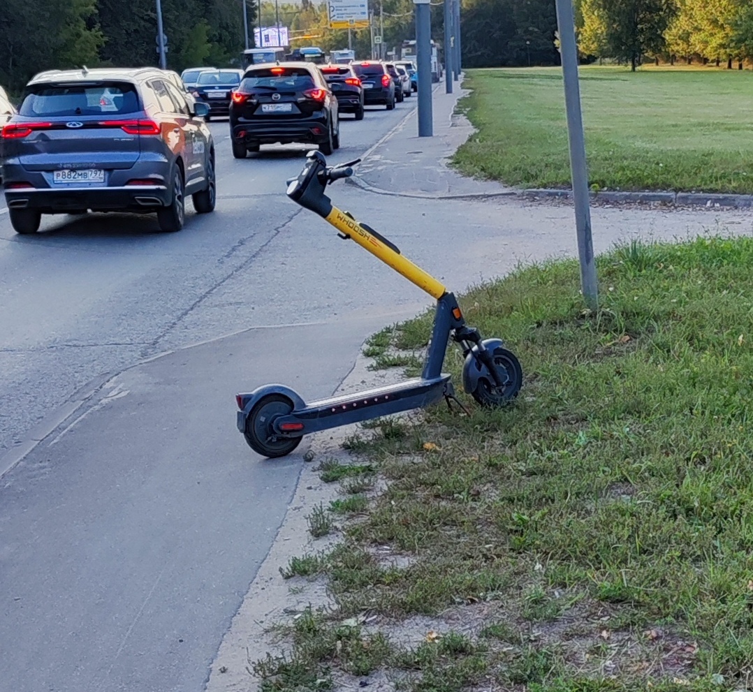 The handlebar of a Whoosh scooter broke off during a trip. Whoosh - “You will be charged 55 rubles to start renting a new scooter.” S - service))) - My, Scooter rental, Whoosh, Longpost