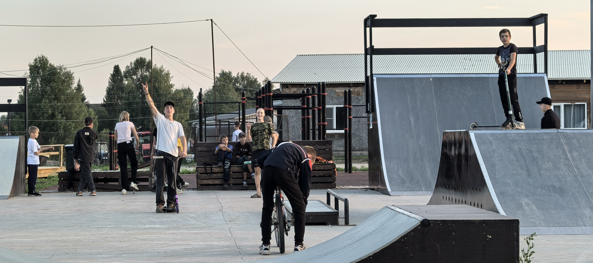 Stop, news, summer, everything - Stop, Teenagers, Village, Kochegarka, Hockey, Hike, Sunset, 3D, Architecture, Building, Longpost