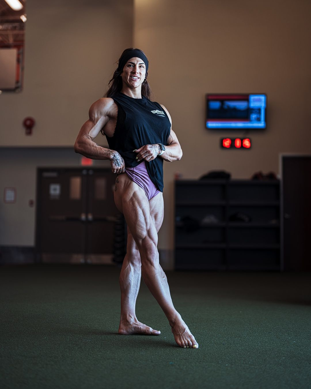 Manon Dutilly - Girls, Strong girl, Sports girls, Bodybuilders, Muscle, Body-building, The photo, Press, Back, Girl with tattoo, Video, Vertical video, Instagram (link), Longpost