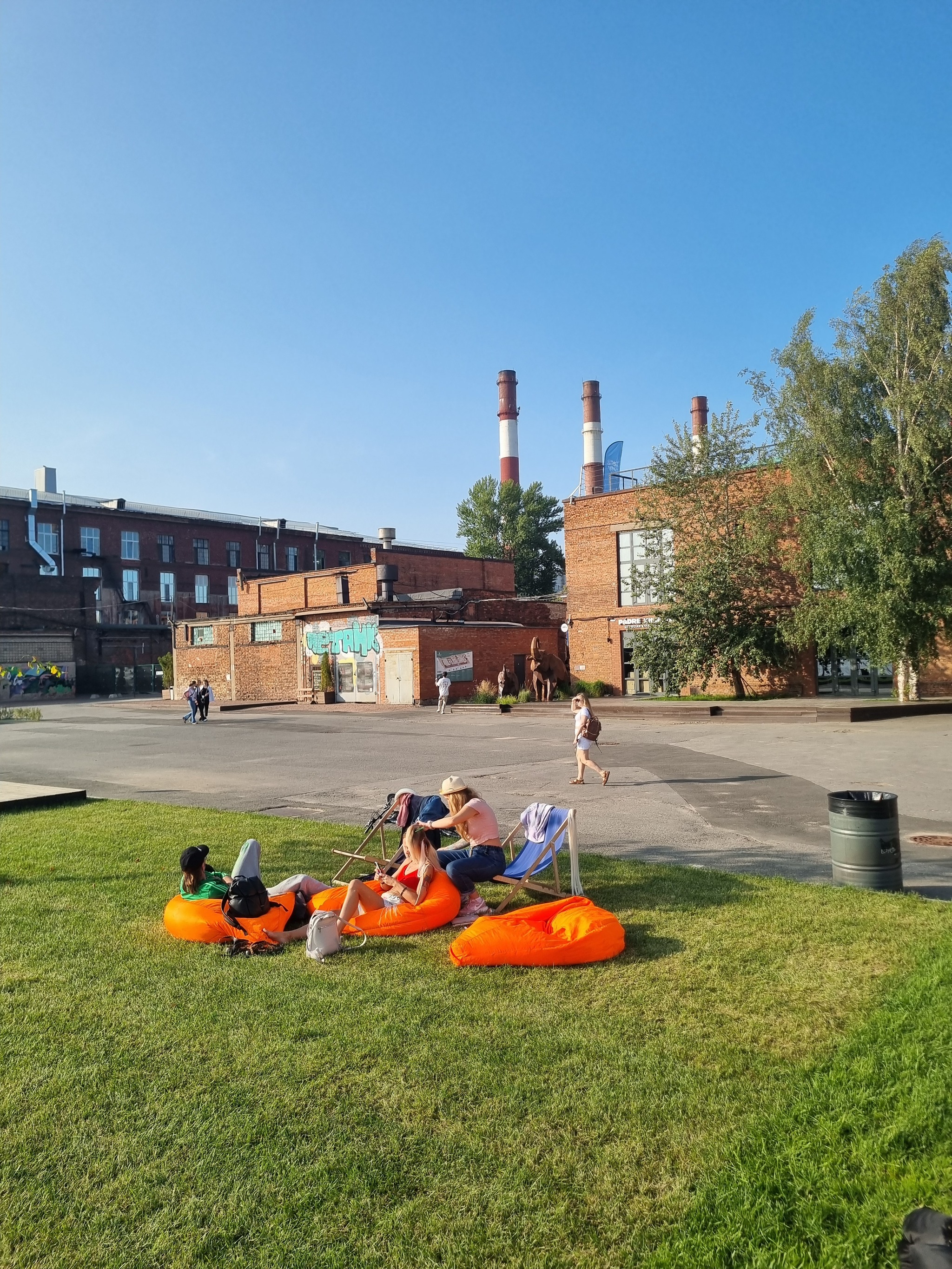 Городские пространства Питера - Туристы, Поездка, Путешествие по России, Туризм, Познавательно, Санкт-Петербург, Россия, Города России, Путешествия, Ленинградская область, Отпуск, Путешественники, Видео, YouTube, Длиннопост, Фотография